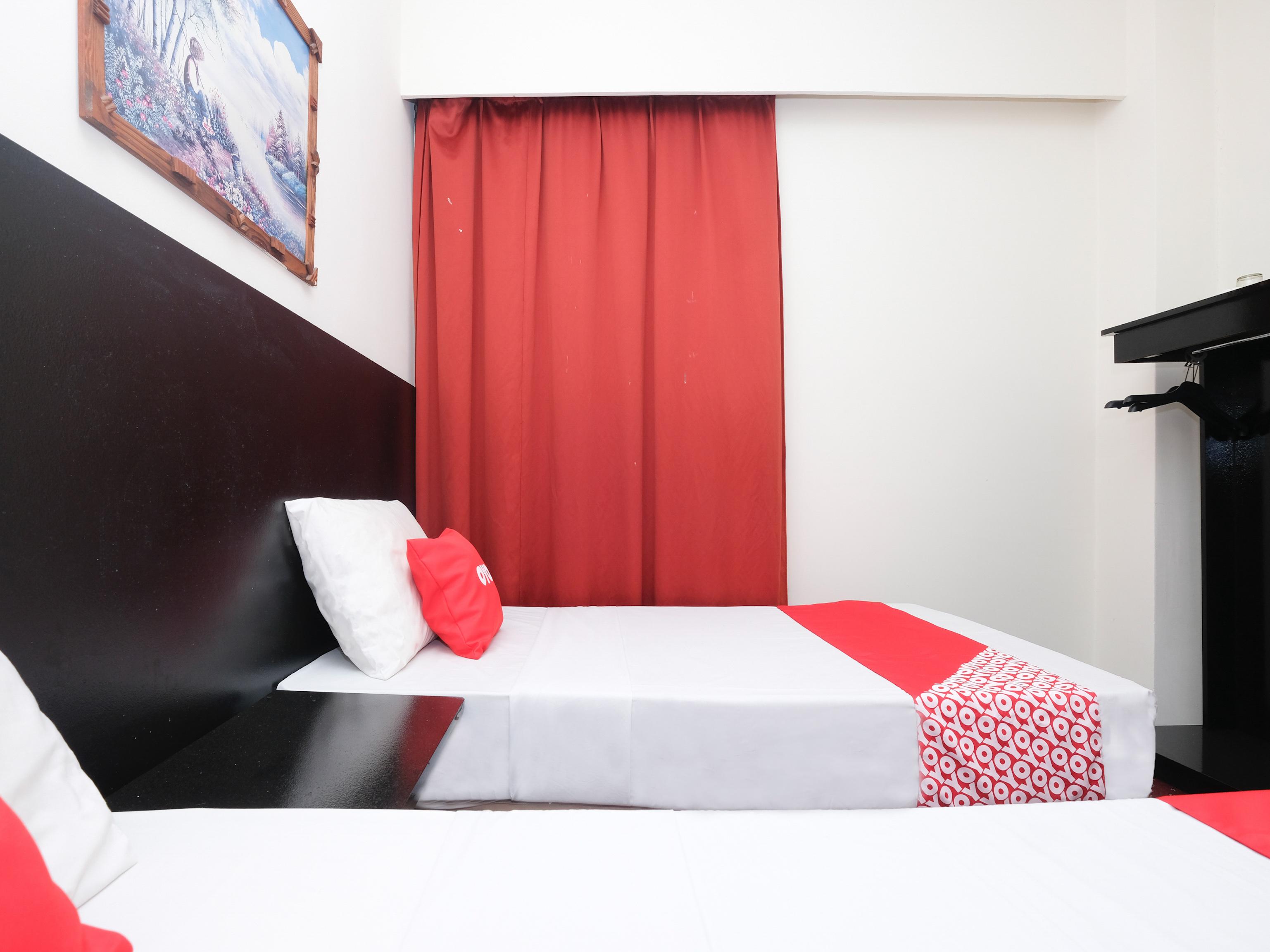 Hotel Sri Sutra - Sungai Buloh ペタリンジャヤ エクステリア 写真