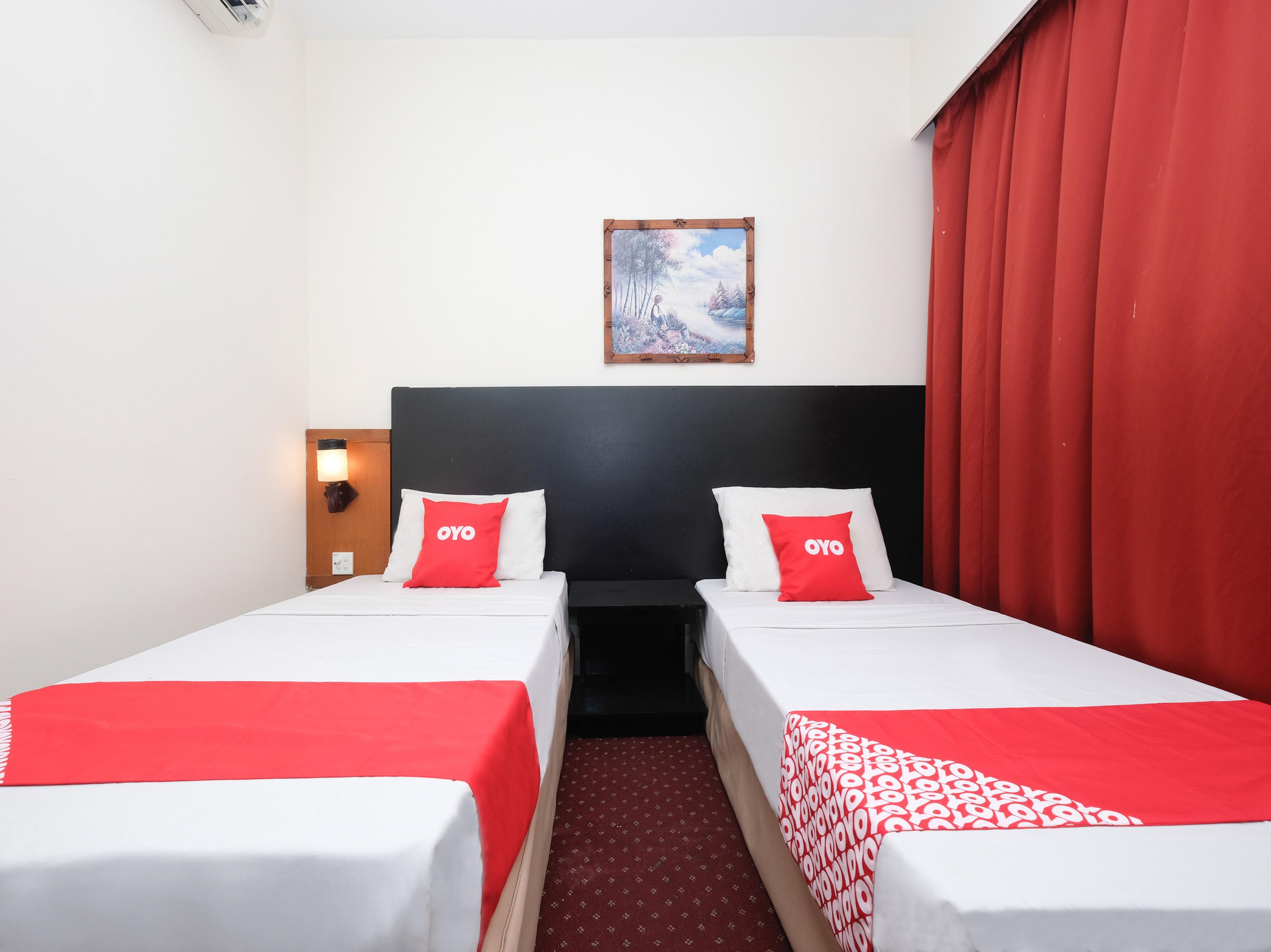 Hotel Sri Sutra - Sungai Buloh ペタリンジャヤ エクステリア 写真