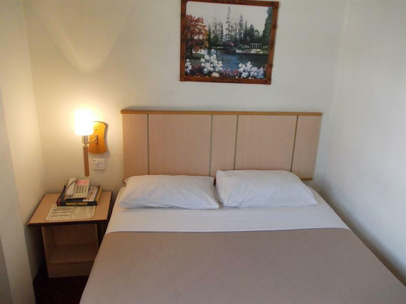 Hotel Sri Sutra - Sungai Buloh ペタリンジャヤ エクステリア 写真