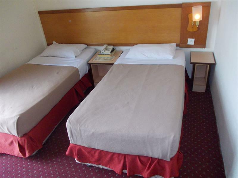 Hotel Sri Sutra - Sungai Buloh ペタリンジャヤ エクステリア 写真